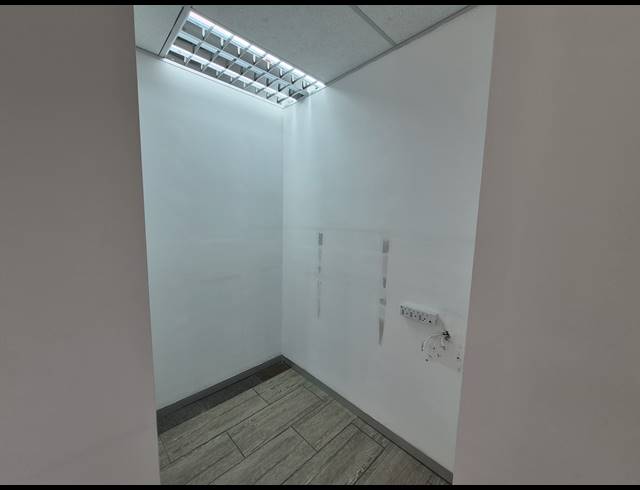 182M² OFFICE TO LET IN KRAMERVILLE